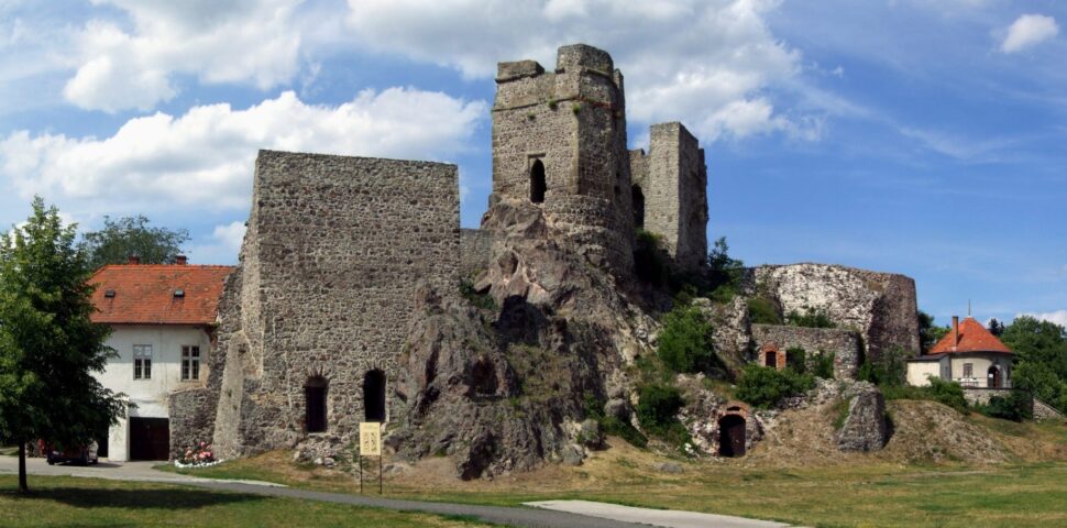 Hrad Levice Leva vara Turistický sprievodca: Čo všetko treba vidieť v Leviciach a v okolí?