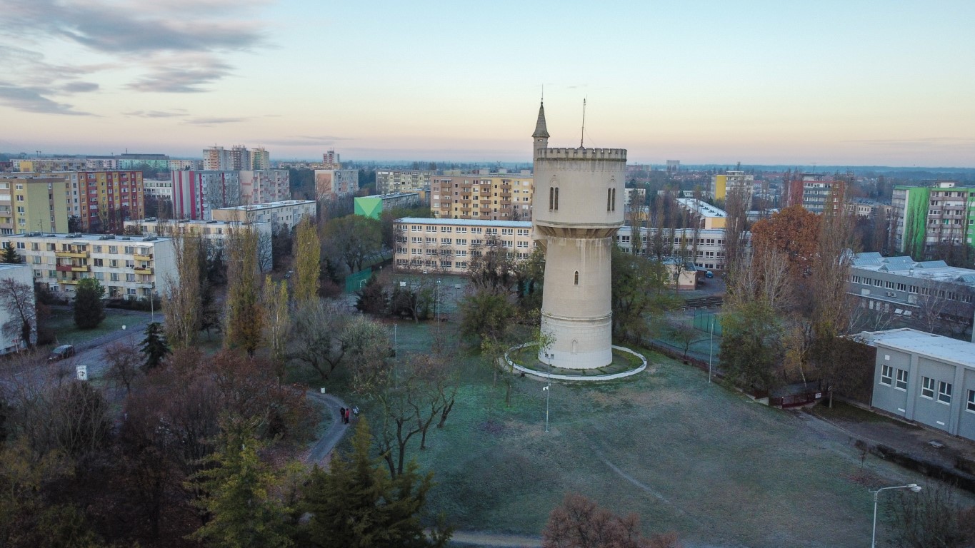 PSX 20201130 185108 Exkluzívne dronové zábery o Komárne zhora