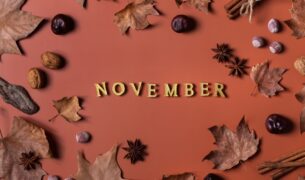 autumn fall november composition with decorative d 2021 10 29 02 47 47 utc Za hranicami Juhu – Novembrové stridžie dni, liatie olova a advent za dverami