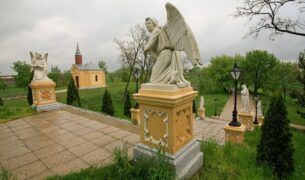 dvory1 Kalvárie južného Slovenska sú rajom pre zrak a dušu