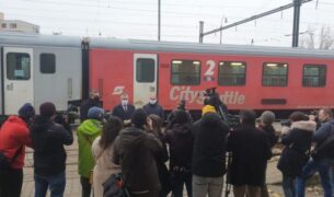 vk1 Z Bratislavy do Komárna opäť premávajú vlaky národného dopravcu