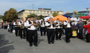 OB1 1200x630 1 Mesto pripravuje tradičné oberačkové slávnosti, uskutočnia sa už tento víkend. Vystúpi aj hudobná legenda