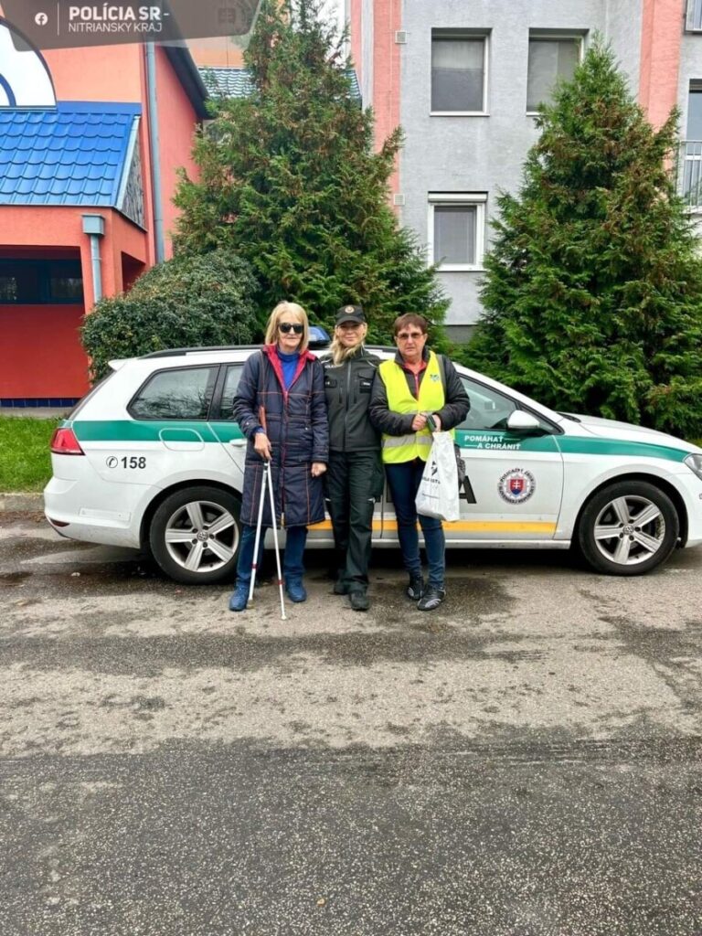 FB IMG 1729064175747 Svetový deň bielej palice: Polícia žiada ohľaduplnosť voči nevidiacim