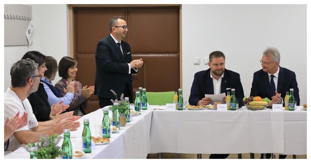 MixCollage 20 May 2025 01 12 PM 1430 Minister zdravotníctva navštívil Fakultnú nemocnicu v Nových Zámkoch
