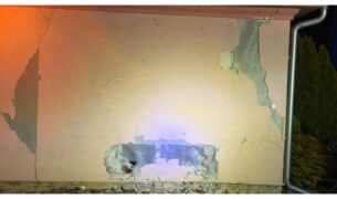 MixCollage 24 Mar 2026 12 51 AM 5161 Vodič pod vplyvom alkoholu narazil do rodinného domu